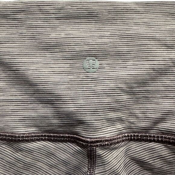 Lululemon Wunder Under Wee Are From Space High Rise Tight Size 4 - Picture 9 of 11